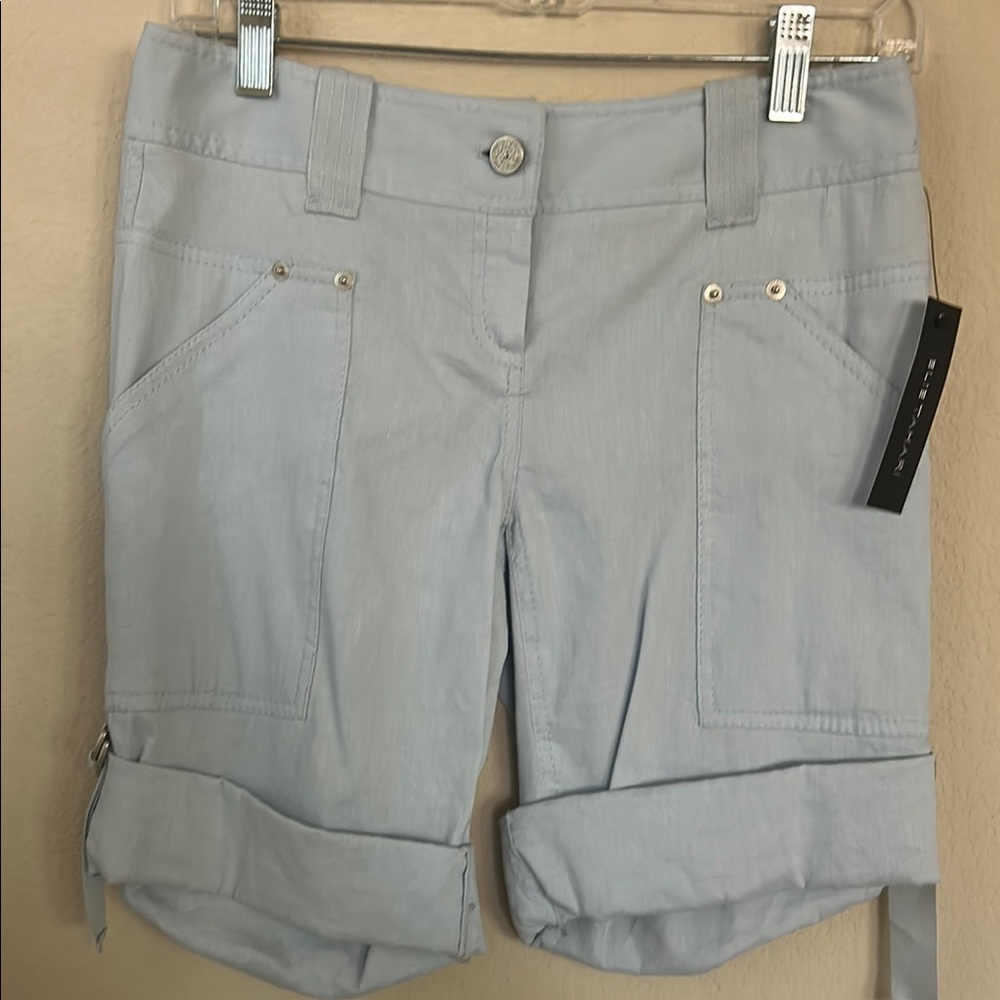 Elie Tahari light Blue Cargo Shorts with Roll-Up Design size 2